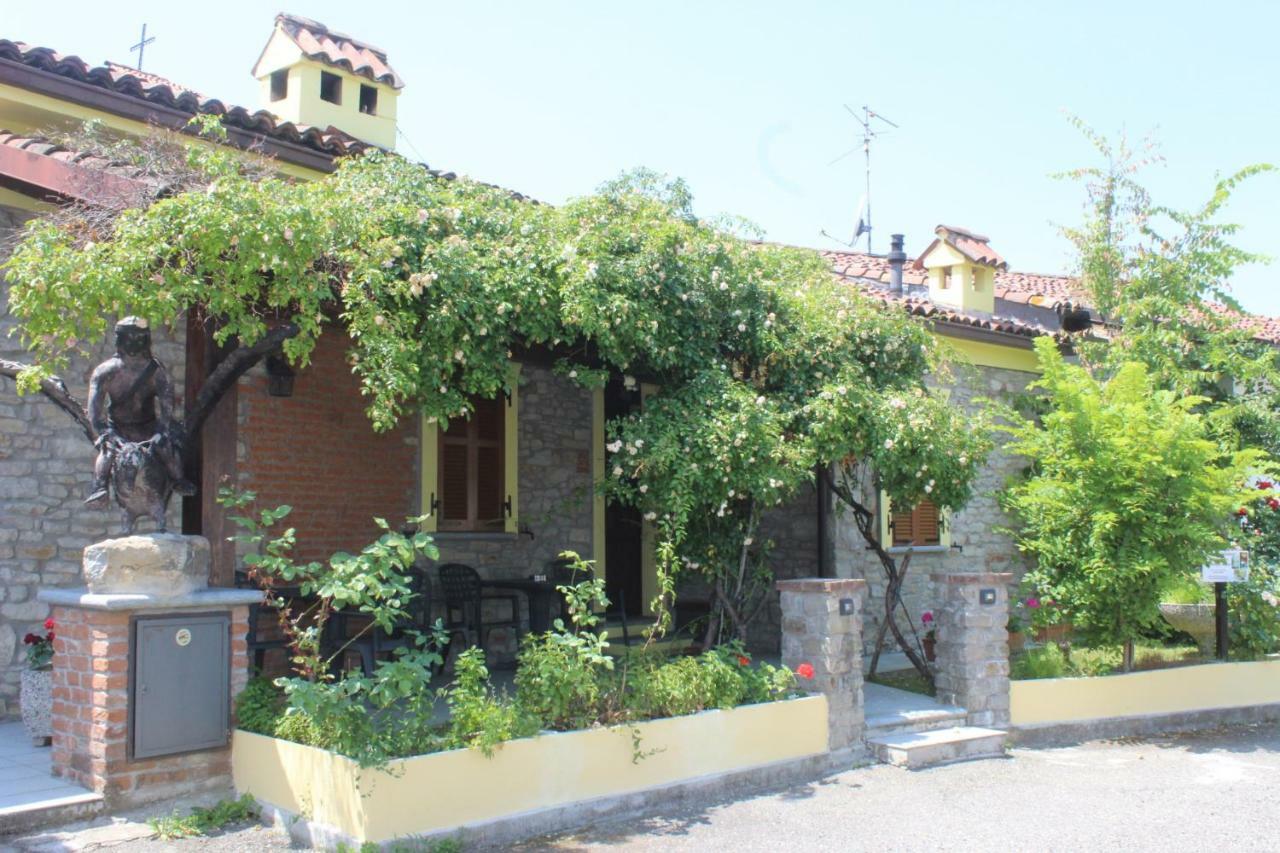 Villa La Casa Di Valerio Montabone Exterior foto